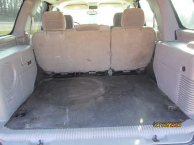 2006 Chevrolet Tahoe, $3695. Photo 12