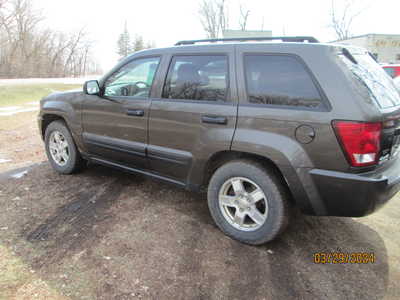 2006 Jeep Grand Cherokee, $2195. Photo 2