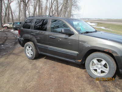 2006 Jeep Grand Cherokee, $2195. Photo 4