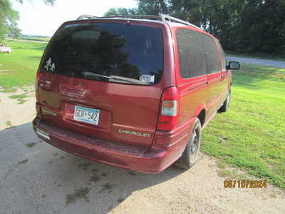 2000 Chevrolet Venture, $1695. Photo 3