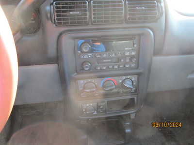 2000 Chevrolet Venture, $1695. Photo 7