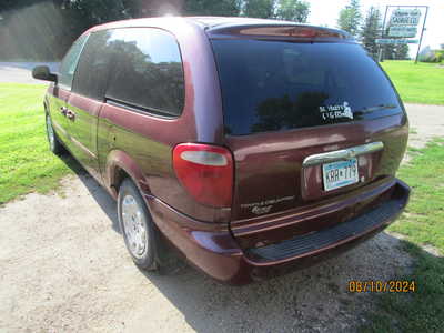 2003 Chrysler Town & Country, $1495. Photo 3
