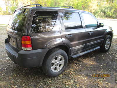 2007 Ford Escape, $3895. Photo 5
