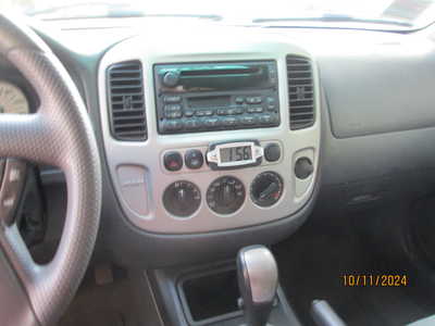 2007 Ford Escape, $3895. Photo 11
