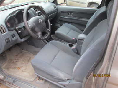 2004 Nissan Frontier, $1495. Photo 8