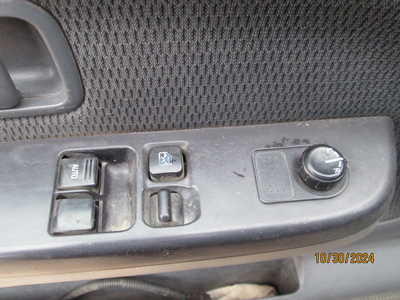 2004 Nissan Frontier, $1495. Photo 10