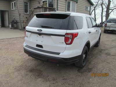 2018 Ford Explorer, $7895. Photo 5