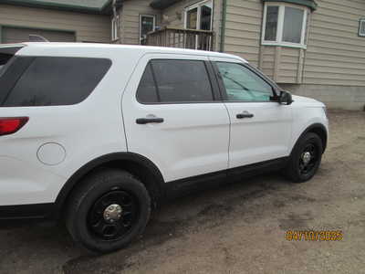 2018 Ford Explorer, $7895. Photo 6