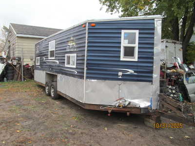 2013 Ice Castle , $3985. Photo 1