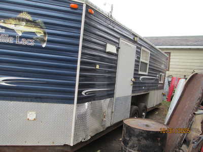 2013 Ice Castle , $3985. Photo 2