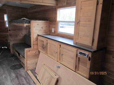 2013 Ice Castle , $3985. Photo 9