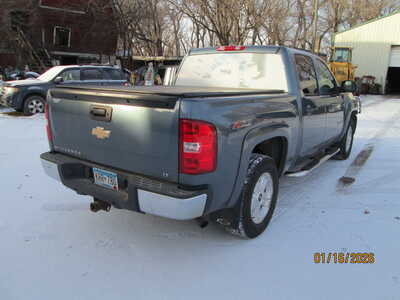2010 Chevrolet 1500 Crew Cab, $4895. Photo 3