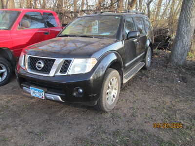 2011 Nissan Pathfinder, $1795. Photo 1