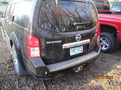 2011 Nissan Pathfinder, $1795. Photo 3