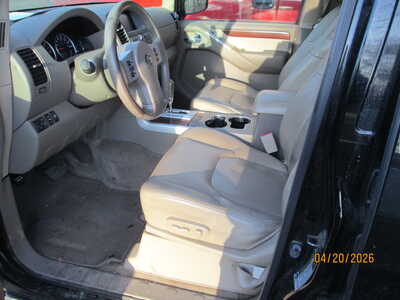 2011 Nissan Pathfinder, $1795. Photo 6