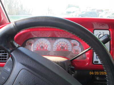 2001 Dodge 1500 Ext Cab, $1695. Photo 7