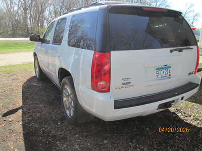 2007 GMC Yukon, $2195. Photo 3