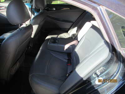 2013 Hyundai Sonata, $3695. Photo 6