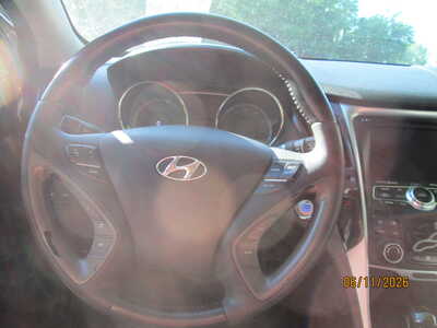 2013 Hyundai Sonata, $3695. Photo 10
