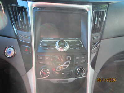 2013 Hyundai Sonata, $3695. Photo 11