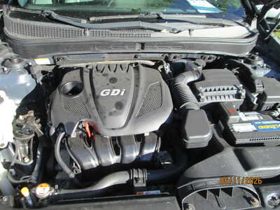 2013 Hyundai Sonata, $3695. Photo 12
