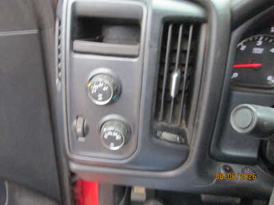 2015 Chevrolet 1500 Crew Cab, $9685. Photo 11