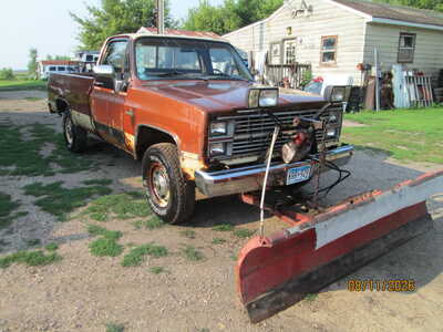 1983 Chevrolet 2500 Reg Cab, $1695. Photo 1