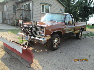 1983 Chevrolet 2500 Reg Cab, $1695. Photo 2