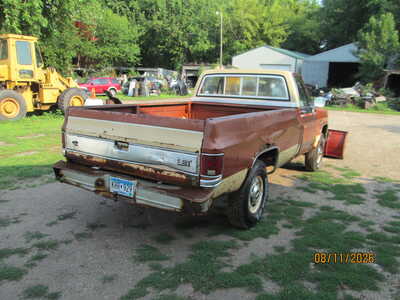 1983 Chevrolet 2500 Reg Cab, $1695. Photo 4