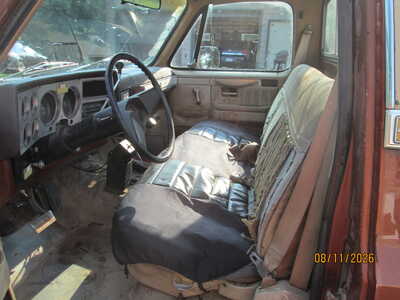 1983 Chevrolet 2500 Reg Cab, $1695. Photo 6