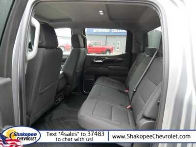 2024 Chevrolet 1500 Crew Cab, $53943. Photo 9