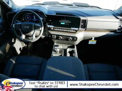 2024 Chevrolet 1500 Crew Cab, $63943. Photo 11