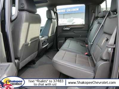 2024 Chevrolet 2500 Crew Cab, $82963. Photo 7