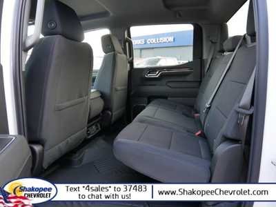 2024 Chevrolet 1500 Crew Cab, $59918. Photo 7