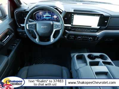 2024 Chevrolet 1500 Crew Cab, $59918. Photo 10