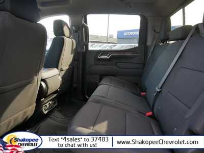 2024 Chevrolet 1500 Crew Cab, $53943. Photo 8