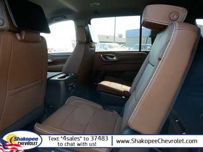 2024 Chevrolet Suburban, $94025. Photo 8
