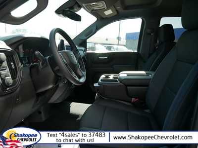 2024 Chevrolet 1500 Crew Cab, $56410. Photo 7