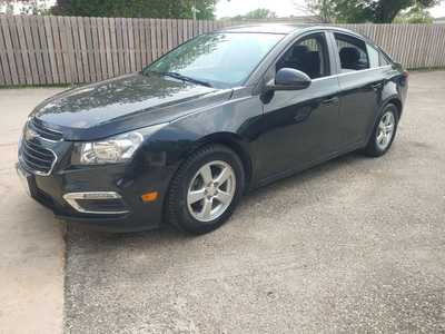 2015 Chevrolet Cruze, $7999. Photo 2