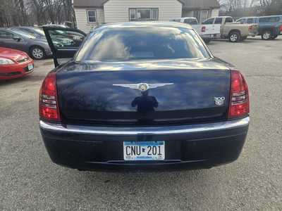 2005 Chrysler 300, $4999. Photo 8