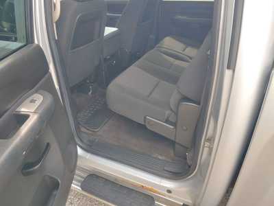 2013 Chevrolet 1500 Crew Cab, $9999. Photo 4