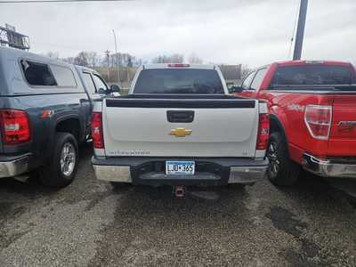 2013 Chevrolet 1500 Crew Cab, $10999. Photo 5