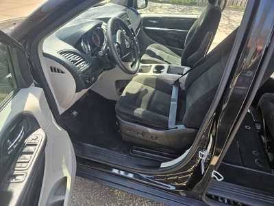 2016 Dodge Caravan, Grand, $8999. Photo 3