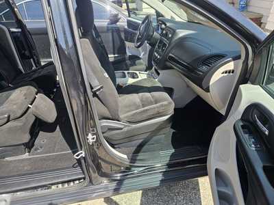 2016 Dodge Caravan, Grand, $8999. Photo 8