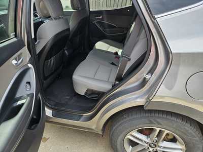 2018 Hyundai Santa Fe, $13999. Photo 4
