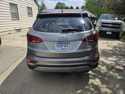 2018 Hyundai Santa Fe, $13999. Photo 8