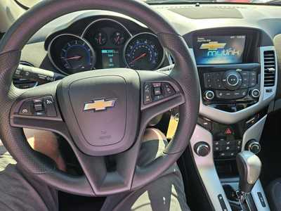 2016 Chevrolet Cruze, $7999. Photo 5