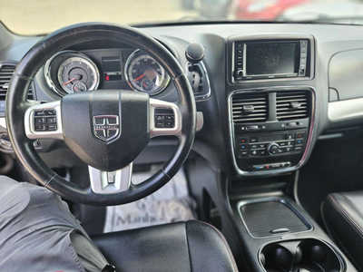 2015 Dodge Caravan, Grand, $8999. Photo 3