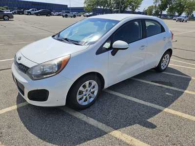 2015 Kia Rio, $4000. Photo 2