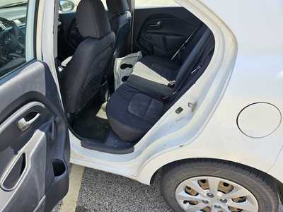 2015 Kia Rio, $4000. Photo 4